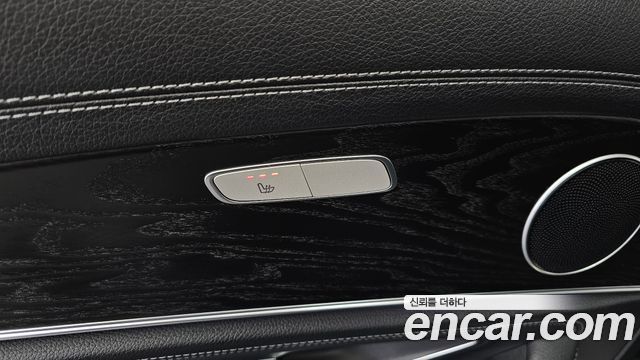Mercedes-Benz E-Class E220d 4MATIC AMG Line