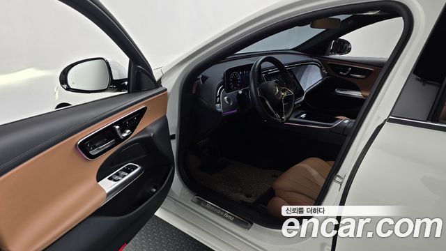 Mercedes-Benz E-Class E200 Avantgarde