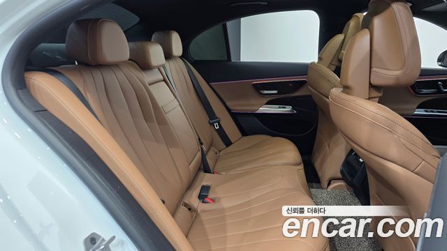 Mercedes-Benz E-Class E200 Avantgarde