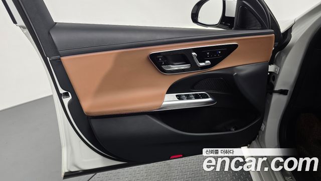 Mercedes-Benz E-Class E200 Avantgarde