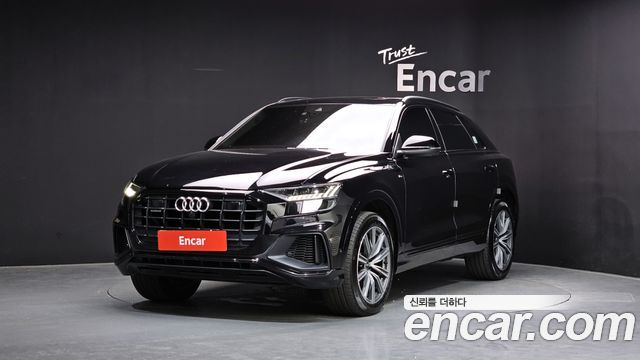 Audi Q8 55 TFSI Quattro Premium