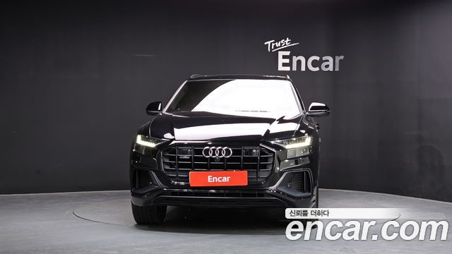 Audi Q8 55 TFSI Quattro Premium