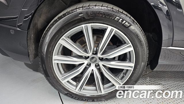 Audi Q8 55 TFSI Quattro Premium