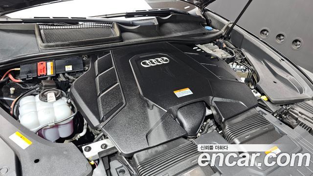 Audi Q8 55 TFSI Quattro Premium