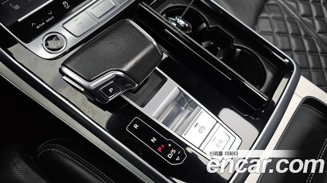 Audi Q8 55 TFSI Quattro Premium