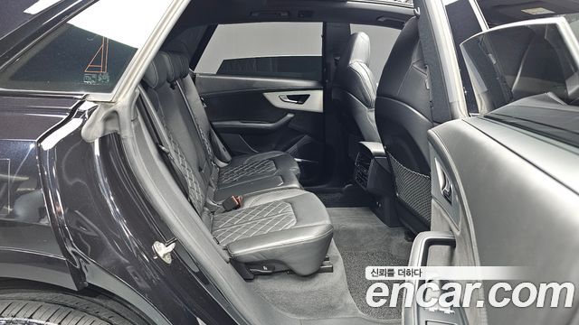 Audi Q8 55 TFSI Quattro Premium