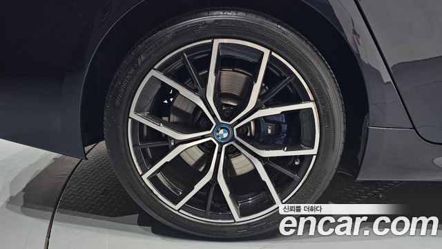 BMW 5-Series 530e M Sport