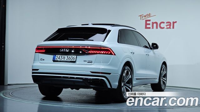 Audi Q8 55 TFSI Quattro Premium
