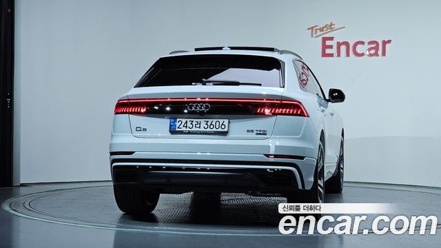 Audi Q8 55 TFSI Quattro Premium