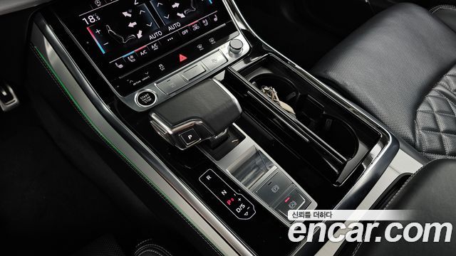 Audi Q8 55 TFSI Quattro Premium
