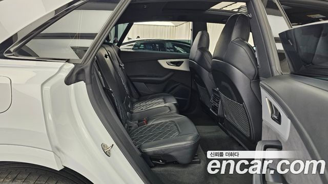 Audi Q8 55 TFSI Quattro Premium