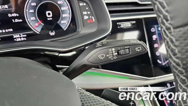 Audi Q8 55 TFSI Quattro Premium