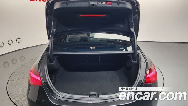 Mercedes-Benz C-Class C200 Avantgarde