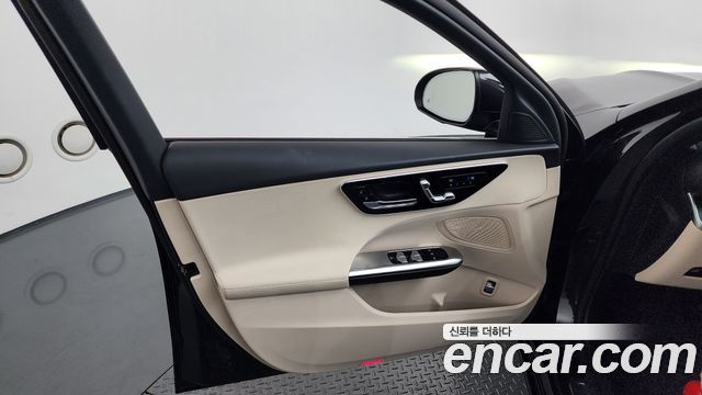 Mercedes-Benz C-Class C200 Avantgarde