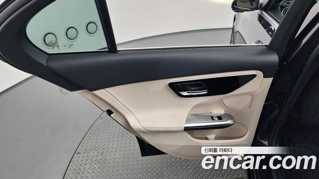 Mercedes-Benz C-Class C200 Avantgarde