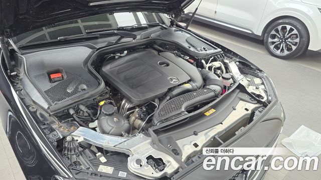 Mercedes-Benz E-Class E350 4MATIC AMG Line