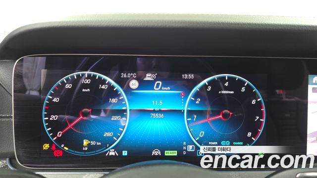 Mercedes-Benz E-Class E350 4MATIC AMG Line