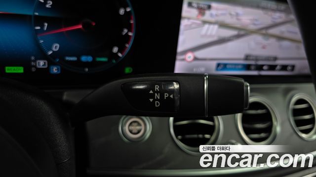 Mercedes-Benz E-Class E350 4MATIC AMG Line