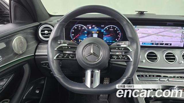Mercedes-Benz E-Class E350 4MATIC AMG Line