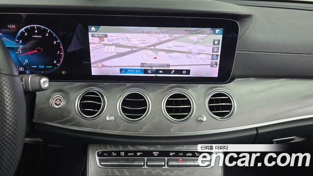 Mercedes-Benz E-Class E350 4MATIC AMG Line