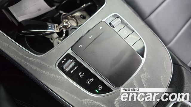 Mercedes-Benz E-Class E350 4MATIC AMG Line