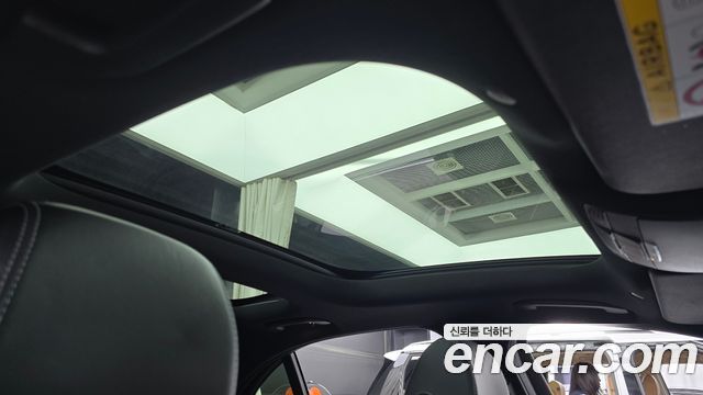 Mercedes-Benz E-Class E350 4MATIC AMG Line