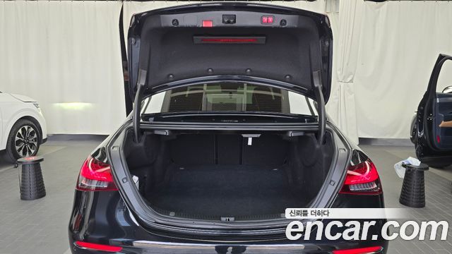 Mercedes-Benz E-Class E350 4MATIC AMG Line