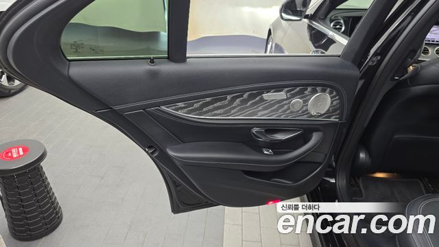 Mercedes-Benz E-Class E350 4MATIC AMG Line