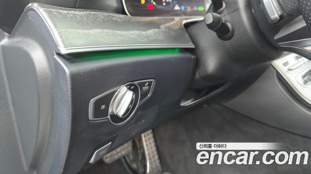 Mercedes-Benz E-Class E350 4MATIC AMG Line