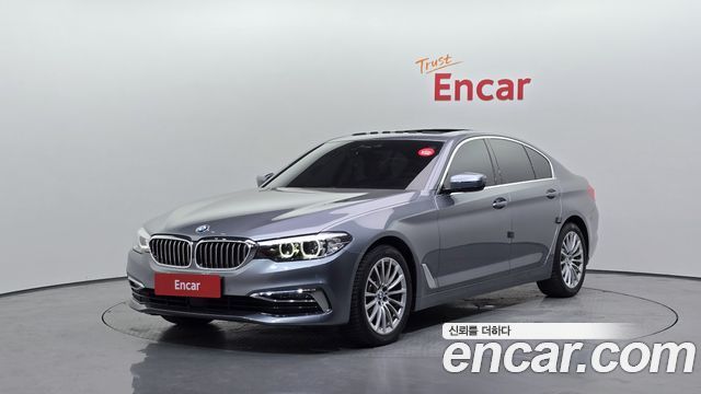 BMW 5-Series 520i Luxury