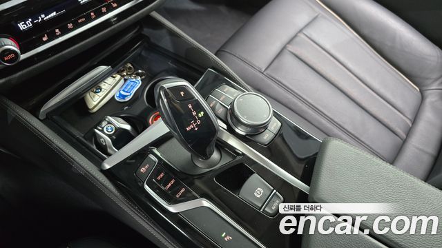 BMW 5-Series 520i Luxury