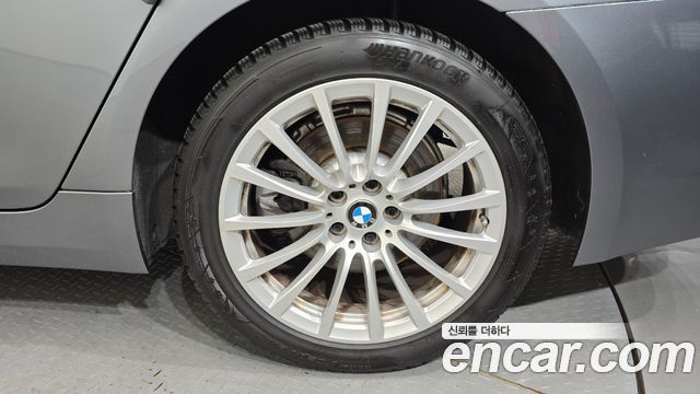BMW 5-Series 520i Luxury