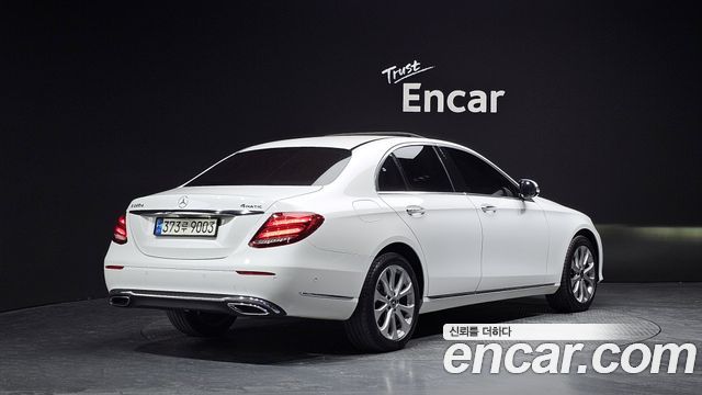 Mercedes-Benz E-Class E220d 4MATIC Exclusive