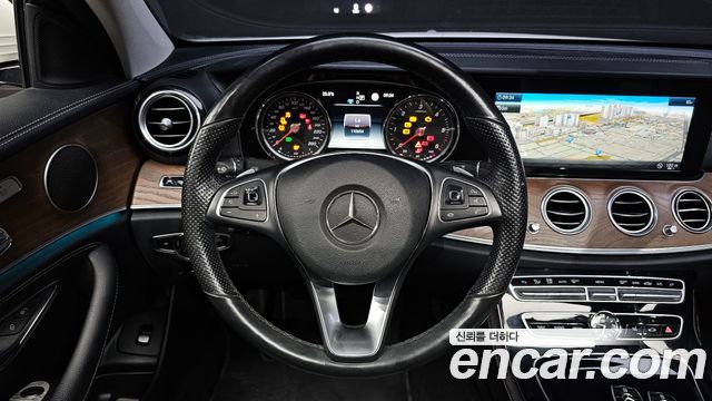 Mercedes-Benz E-Class E220d 4MATIC Exclusive