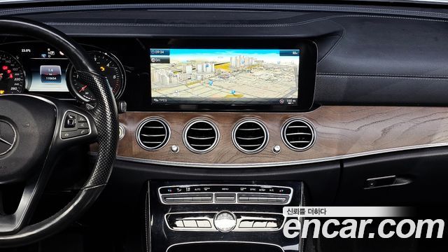 Mercedes-Benz E-Class E220d 4MATIC Exclusive