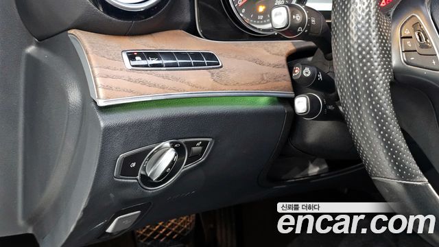 Mercedes-Benz E-Class E220d 4MATIC Exclusive