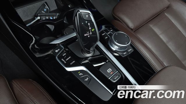 BMW X3 xDrive 20i M sports Online Exclusive Edition