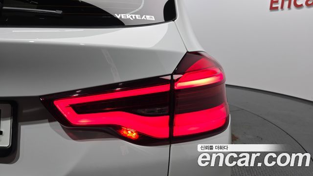 BMW X3 xDrive 20i M sports Online Exclusive Edition