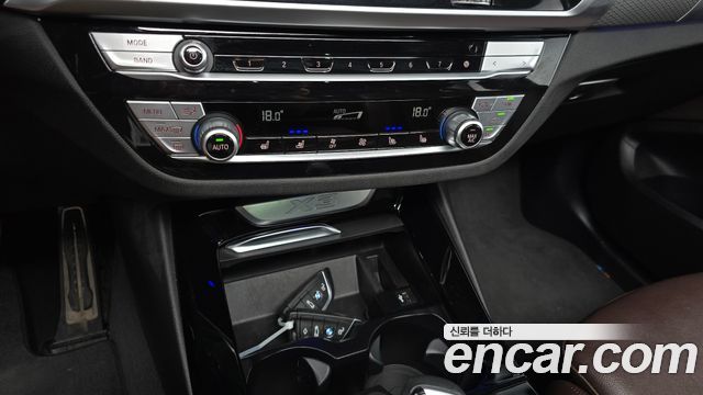 BMW X3 xDrive 20i M sports Online Exclusive Edition