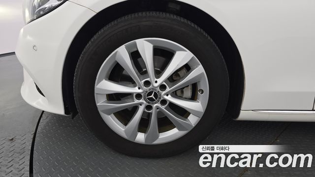Mercedes-Benz C-Class C220 d Avantgarde