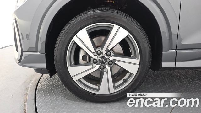 Audi Q2 35 TDI Premium
