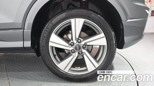 Audi Q2 35 TDI Premium