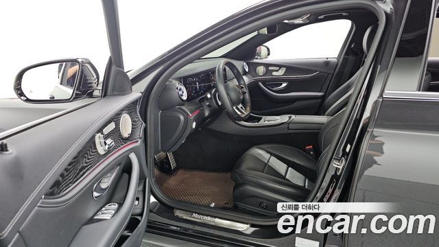 Mercedes-Benz E-Class E220d 4MATIC AMG Line