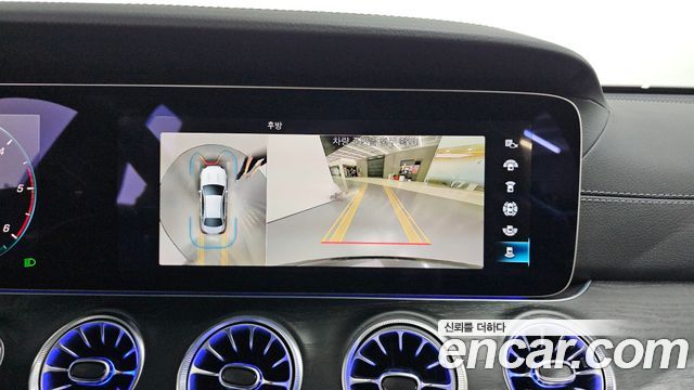 Mercedes-Benz E-Class E220d 4MATIC AMG Line