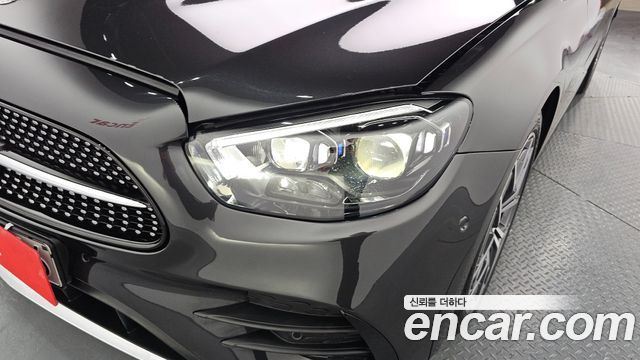 Mercedes-Benz E-Class E220d 4MATIC AMG Line