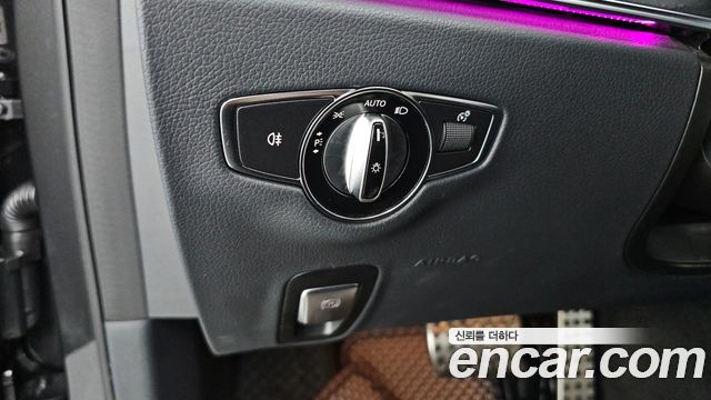 Mercedes-Benz E-Class E220d 4MATIC AMG Line