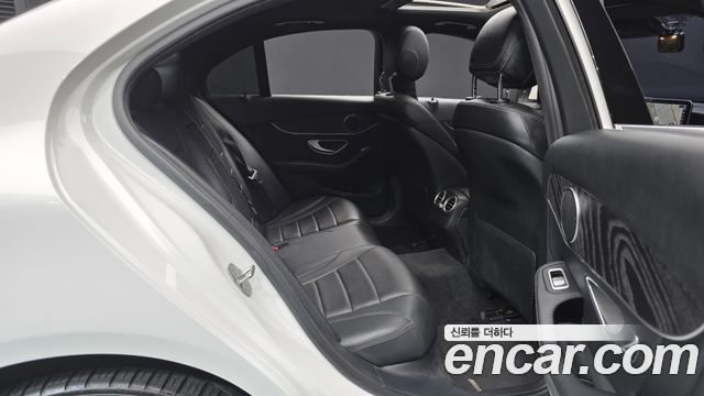 Mercedes-Benz C-Class C220 d 4MATIC AMG Line