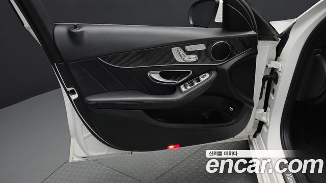 Mercedes-Benz C-Class C220 d 4MATIC AMG Line