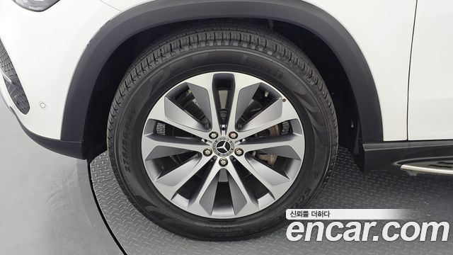 Mercedes-Benz GLE-Class GLE300d 4MATIC