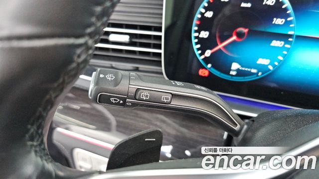 Mercedes-Benz GLE-Class GLE300d 4MATIC